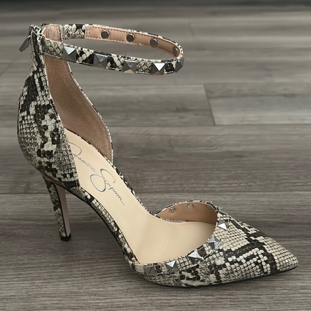 Jessica Simpson Elegant Black and White Stiletto Heels with Ankle Strap - Picture 3 of 9